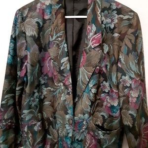 Jessica Scott ladies dress jacket. No size tag but sure it is a large.